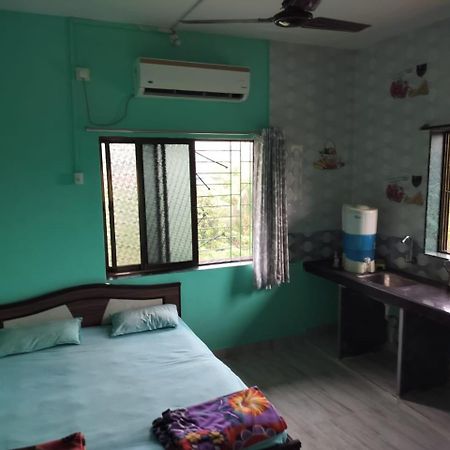 Gulmohar Cottages - Home Stay In Alībāg Eksteriør billede
