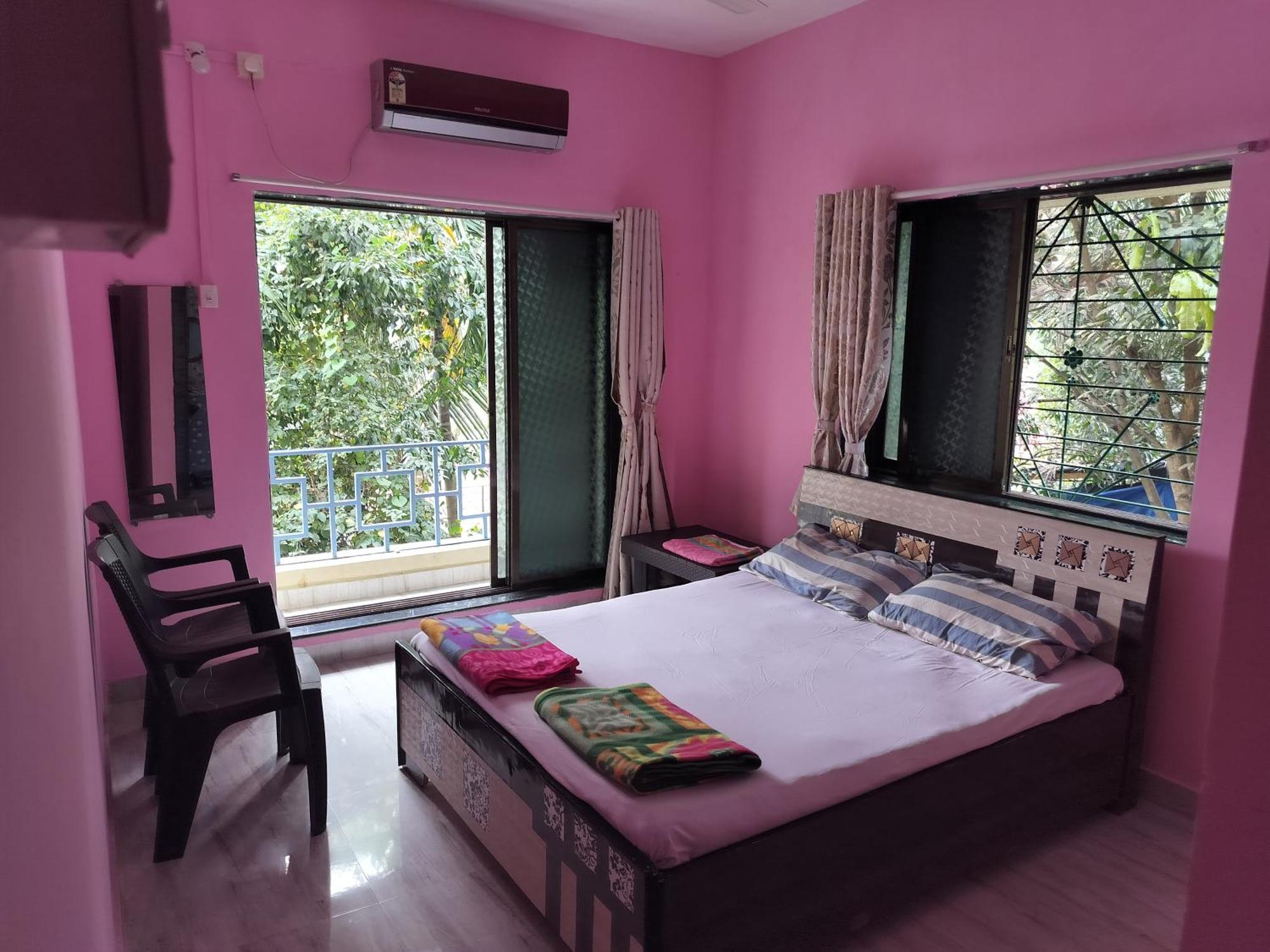 Gulmohar Cottages - Home Stay In Alībāg Eksteriør billede